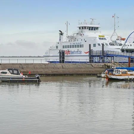 In Romo With Kitchen بيت للعطل