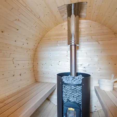 In Romo With Sauna بيت للعطل *