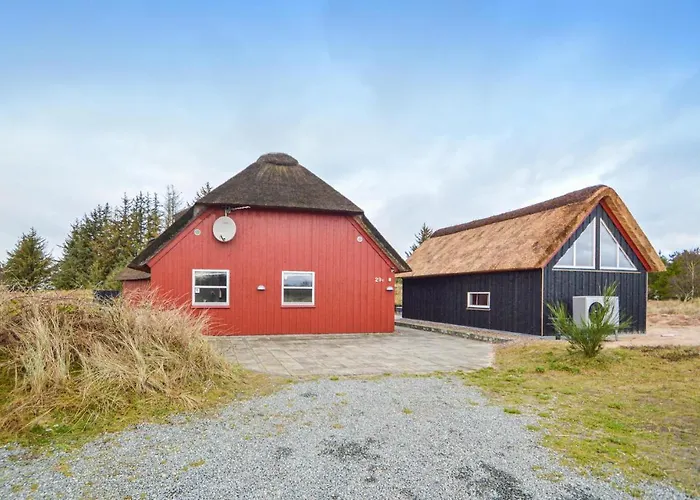 In Romo With Kitchen