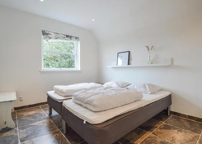 In Romo With Kitchen *